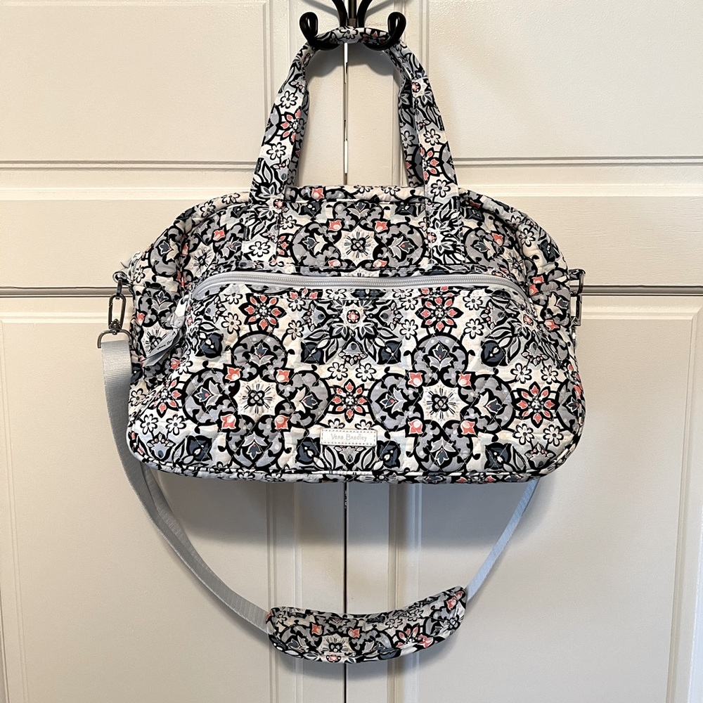 VGU condition VB Weekender bag